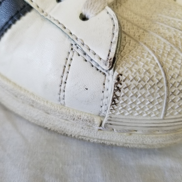 Adidas  Superstar Sneakers U.S. size 6.5 women's - Picture 8 of 14